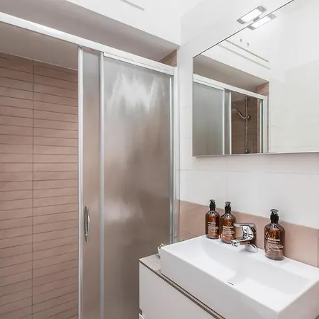 Apartment Wonderful Brera Near Moscova M2 *